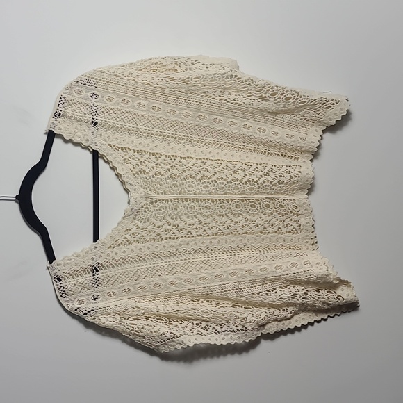 LILIBLEU Cream Colored Lace Overlay Crochet 100% Cotton Top Size O/S - Picture 8 of 14